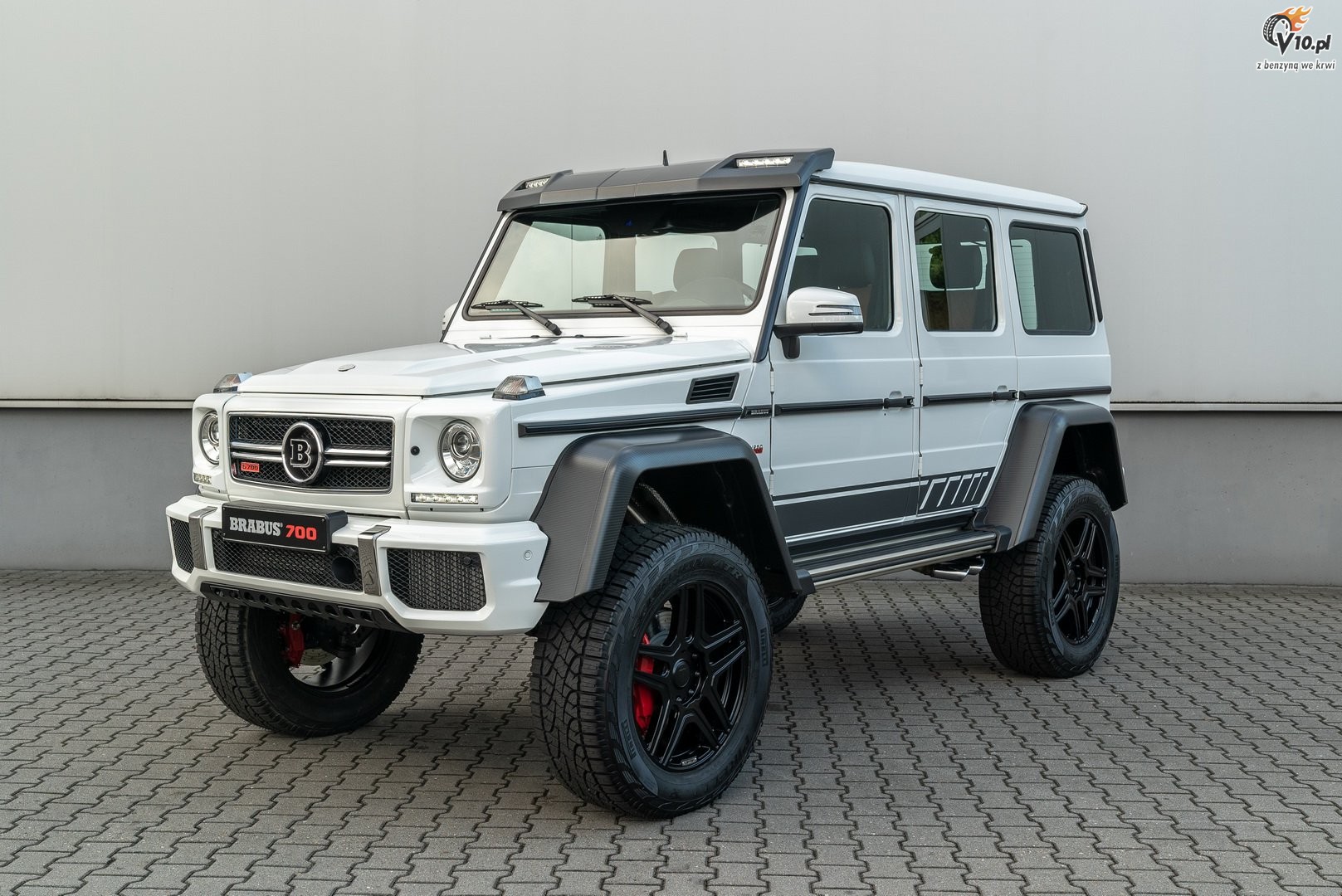 Brabus 700 44² Final Edition