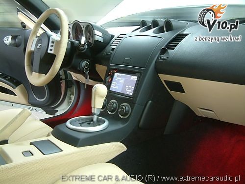 Nissan 350Z white SHOW Extreme Car Audio