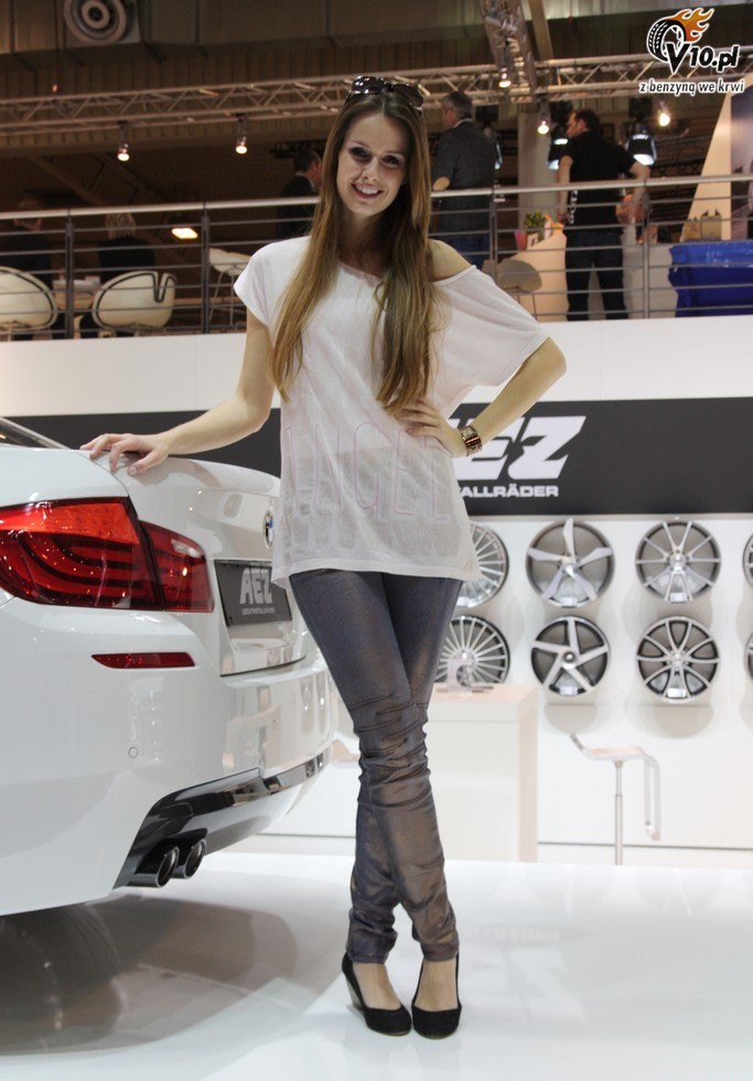 Dziewczyny Essen Motor Show 2011