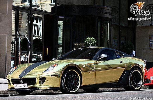 Ferrari 599 GTB tuning Hamann pokryte zotem