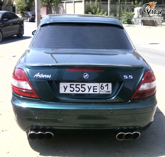 Babes bending over mercedes #4