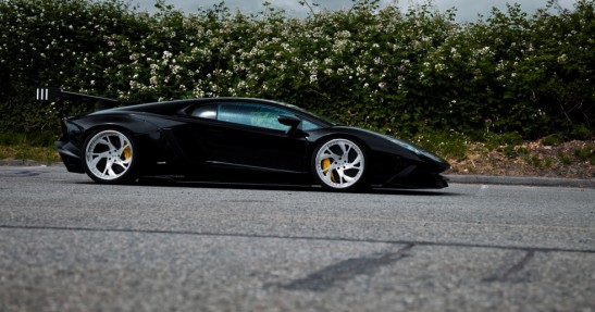 Lamborghini Aventador Liberty Walk