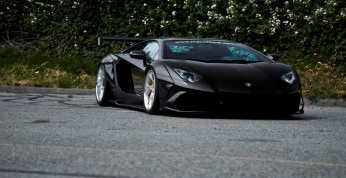 Lamborghini Aventador Liberty Walk na felgach PUR Wheels -...