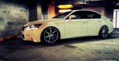 Lexus GS Vossen