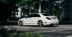 Mercedes S MC Customs