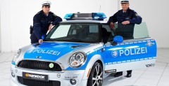 Elektryczne MINI dla policji