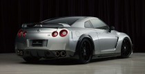 Nissan GT-R Black Bison od Wald International