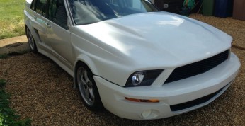 Volvo S70R z twarzą Mustanga