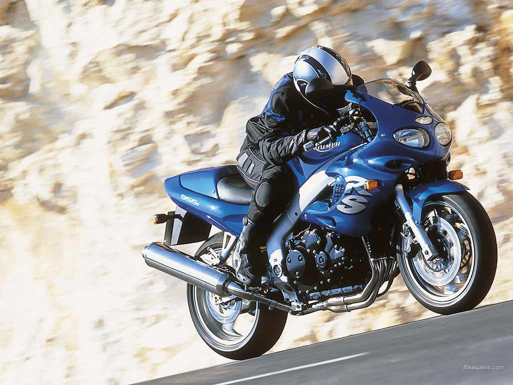 http://www.v10.pl/narzedzia/tapety/Motocykle/Triumph/Triumph%20Sprint%20RS/Triumph%20Sprint%20RS%201024x768_c23.jpg