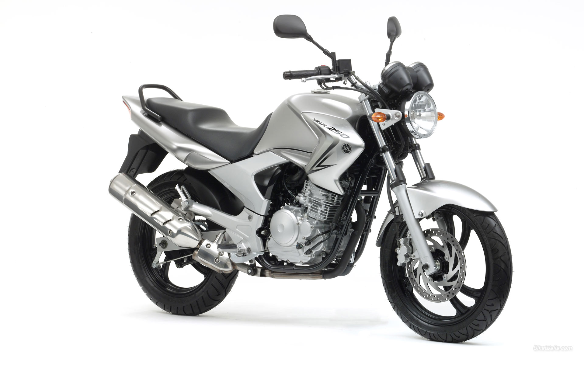 Honda cbr250r vs yamaha ybr 250 #6