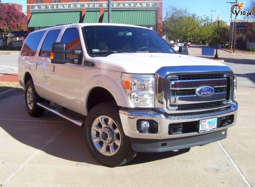 2003 Ford excursion v10 performance
