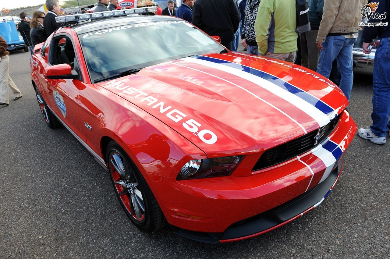 Ford mustang 5.0 gt/cs pace car daytona 500 #10