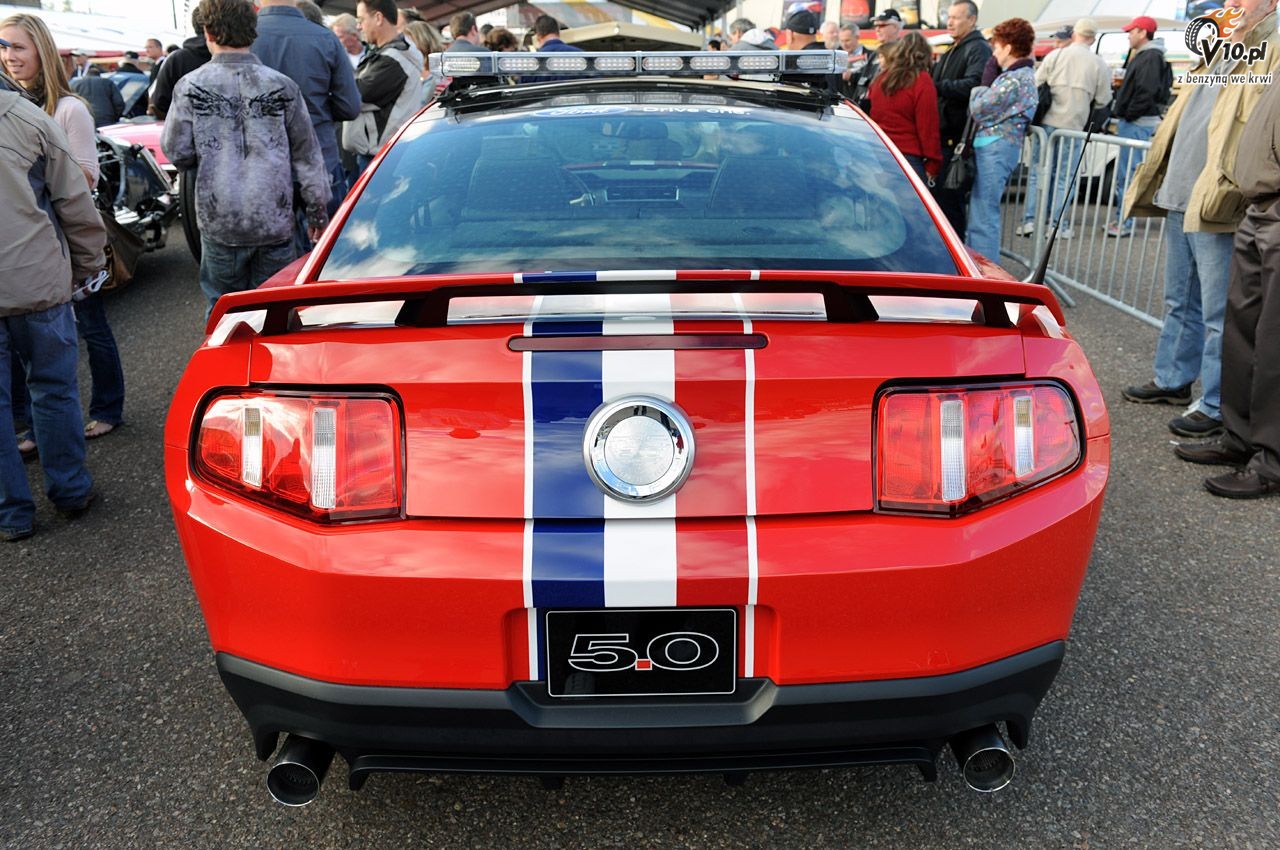 Ford mustang 5.0 gt/cs pace car daytona 500 #4