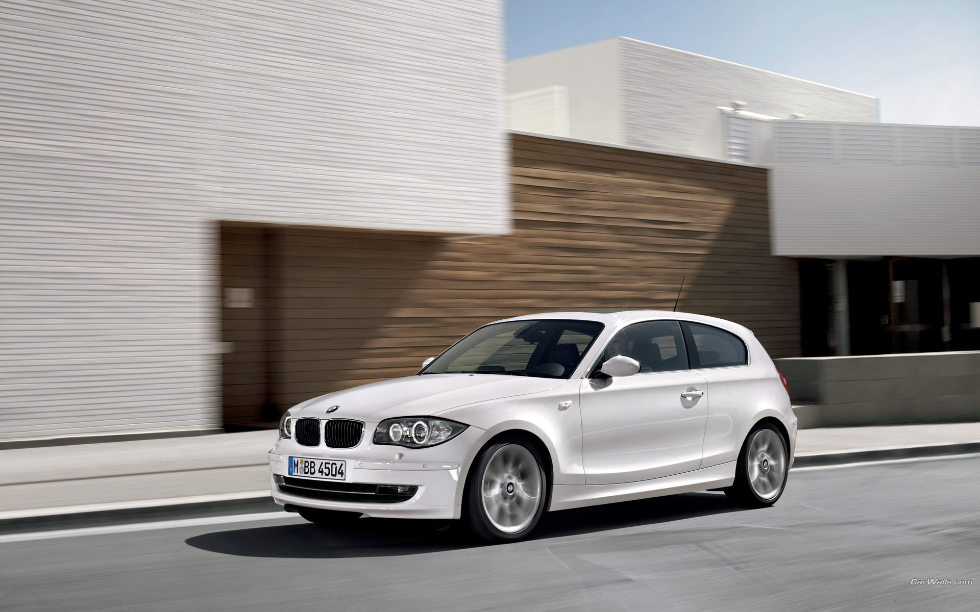 Bmw 120i. BMW 1. БМВ 1 хэтчбек. BMW serie 1.